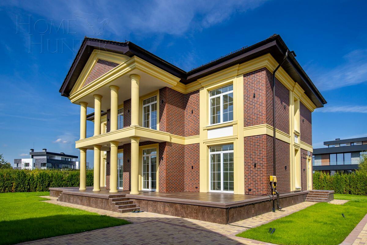 2-этажный коттедж 900 м² с отделкой