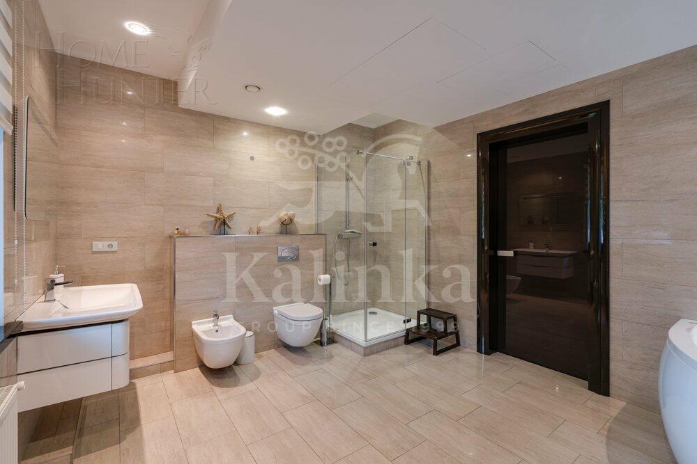 2-этажный коттедж 675 м² с отделкой