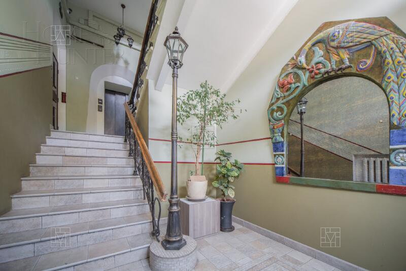 5-КОМН. КВАРТИРА С ОТДЕЛКОЙ 167 М² НА 2 ЭТАЖЕ