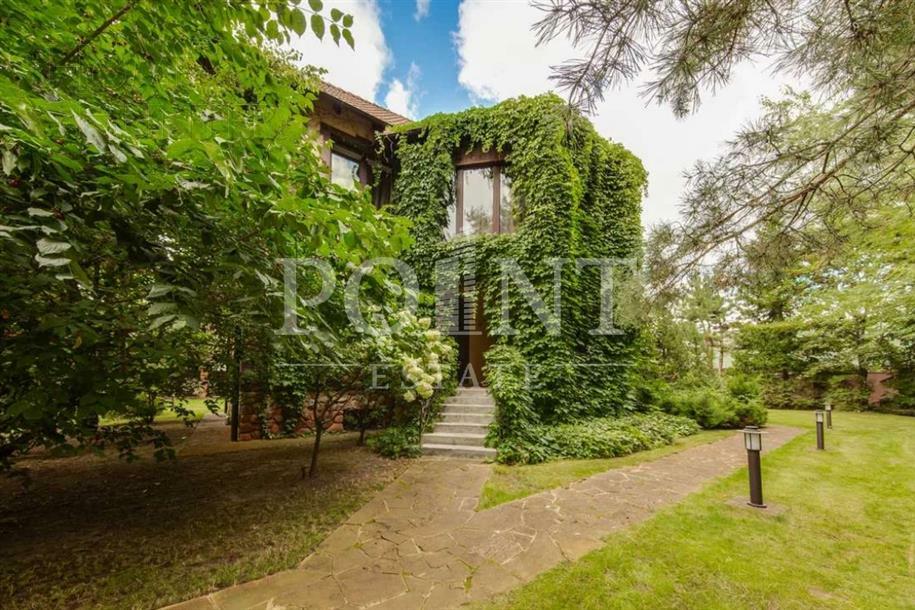 2-этажный коттедж 660 м² с отделкой