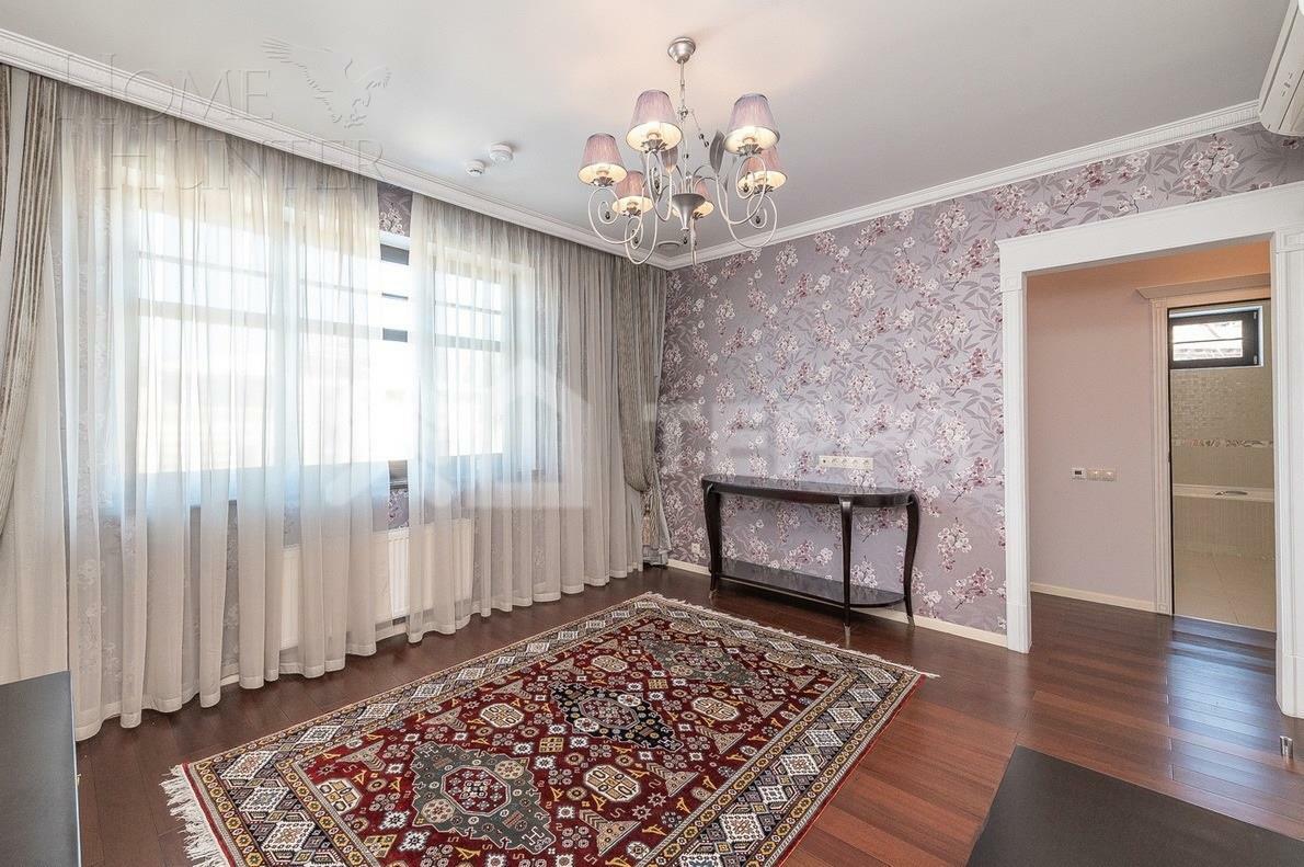 2-этажный коттедж 550 м² с отделкой