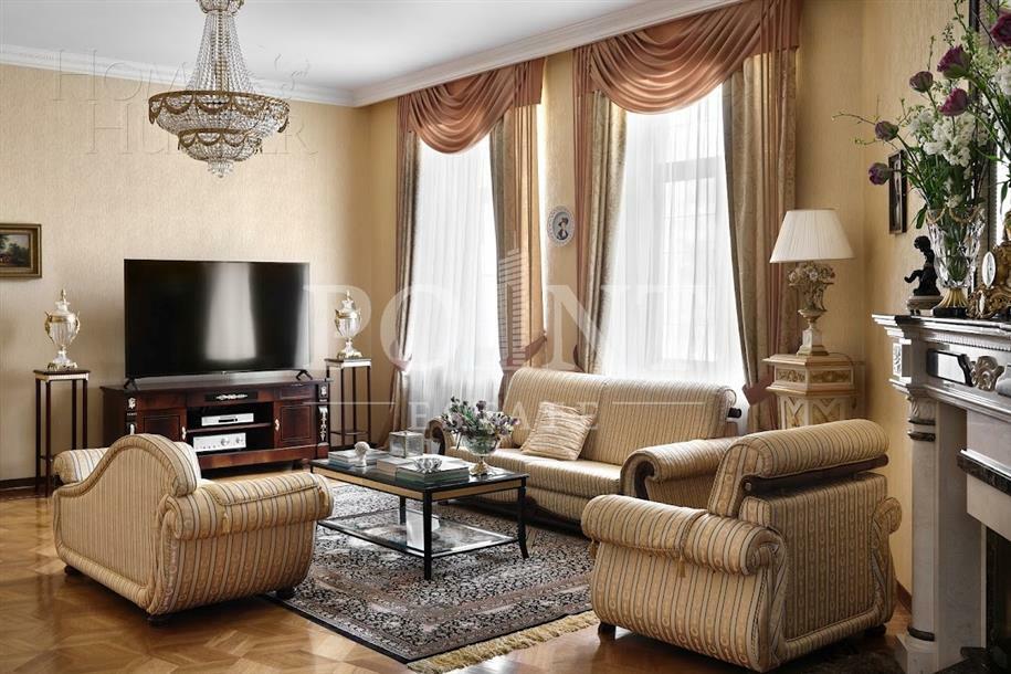 2-этажный коттедж 1 100 м² с отделкой