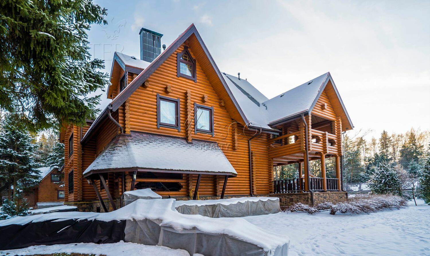 3-этажный коттедж 700 м² с отделкой