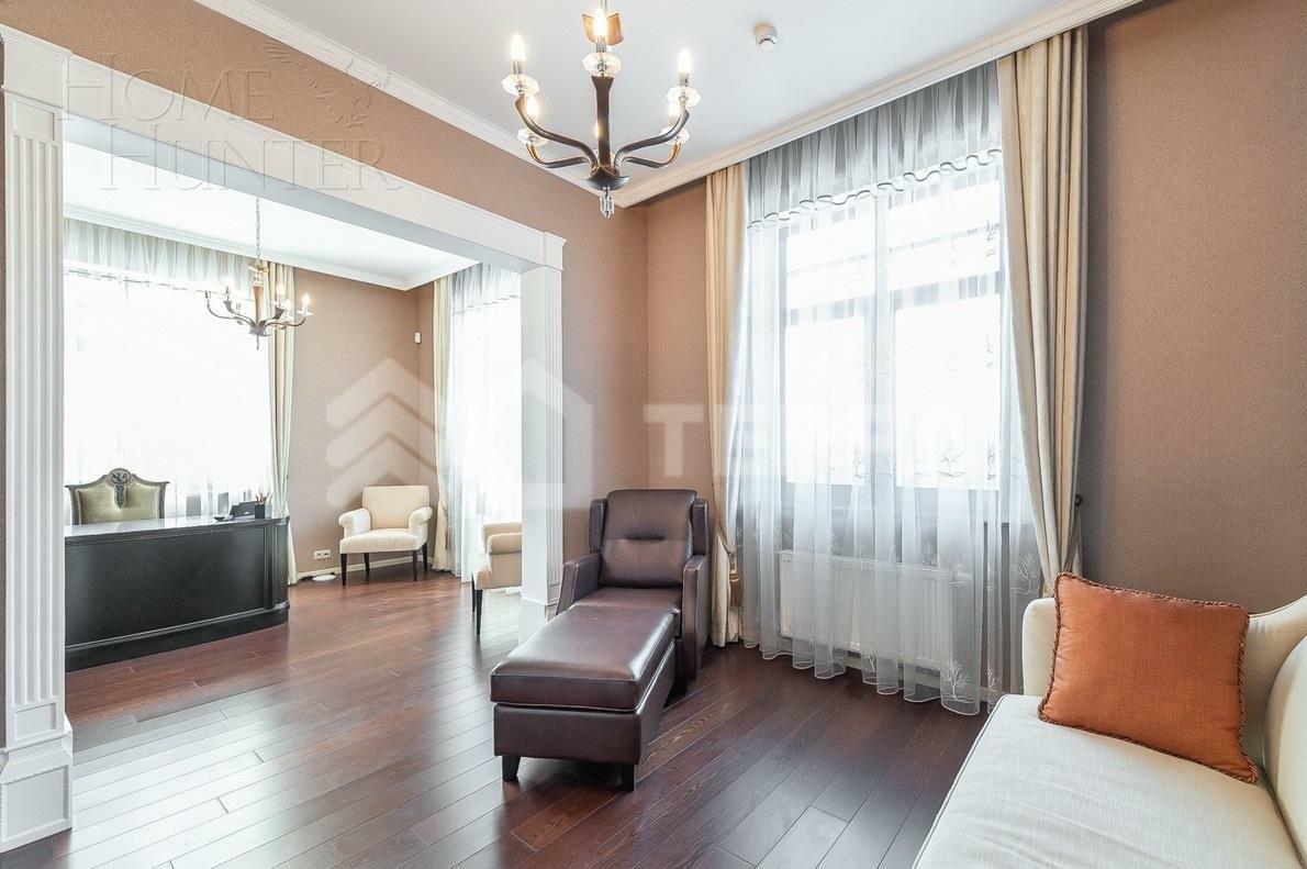 2-этажный коттедж 550 м² с отделкой