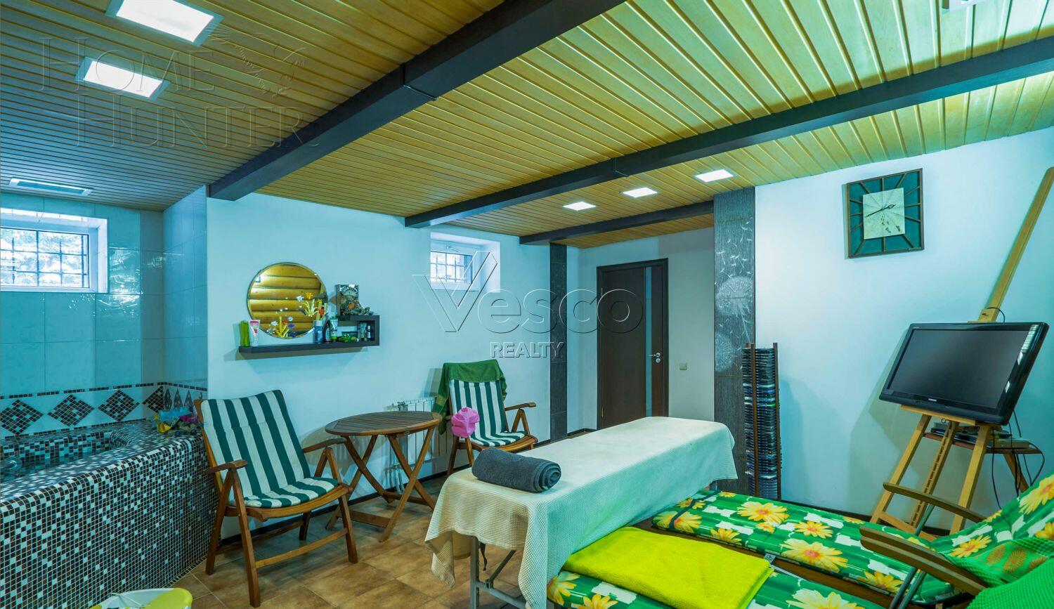 3-этажный коттедж 700 м² с отделкой