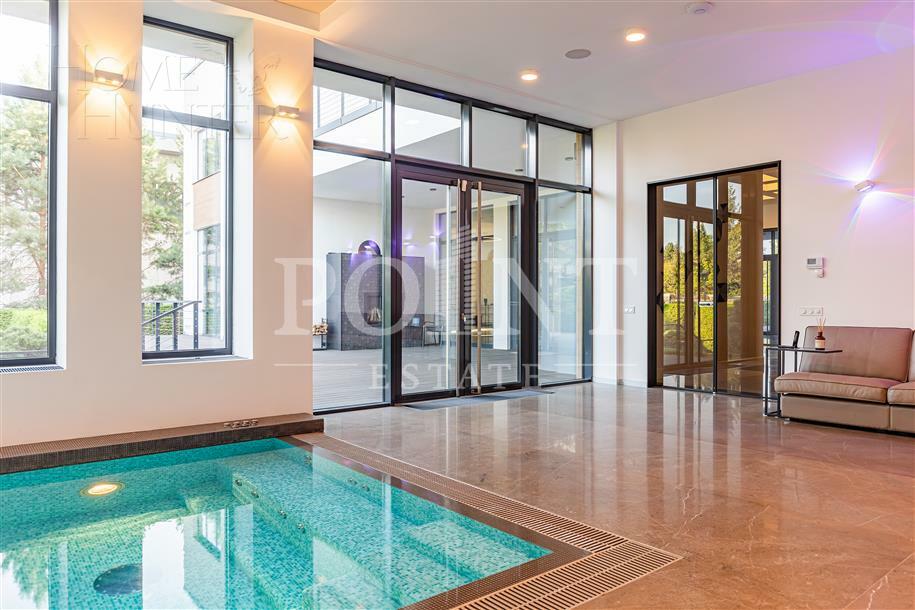 2-этажный коттедж 1 200 м² с отделкой