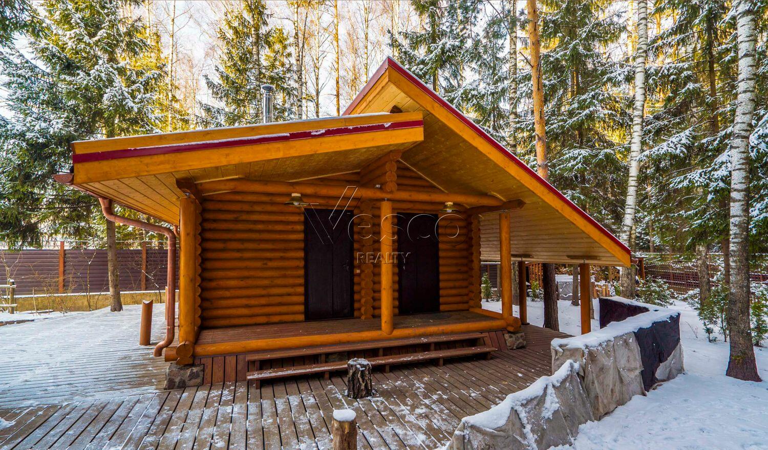 3-этажный коттедж 700 м² с отделкой