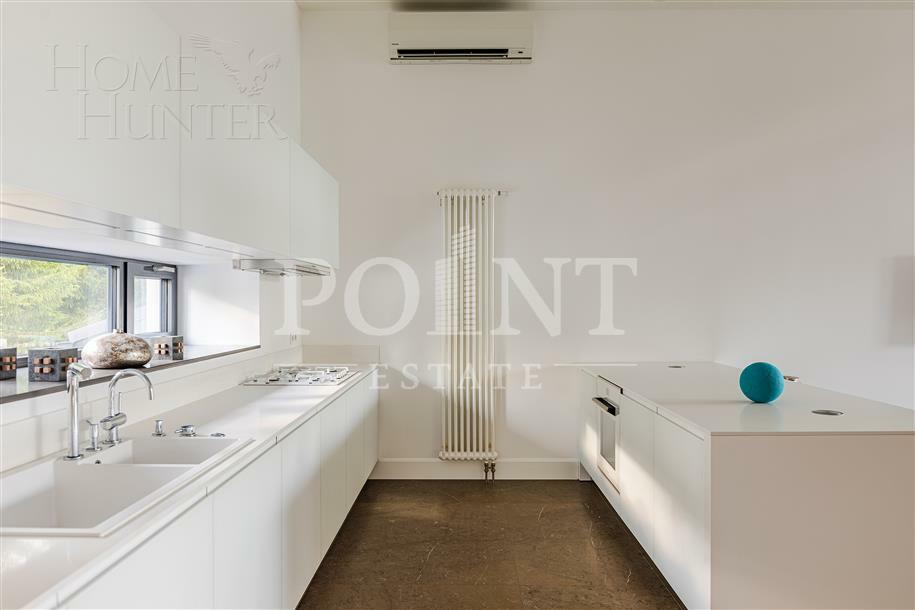 2-этажный коттедж 1 200 м² с отделкой