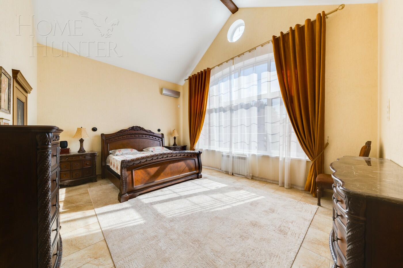 2-этажный коттедж 325 м² с отделкой