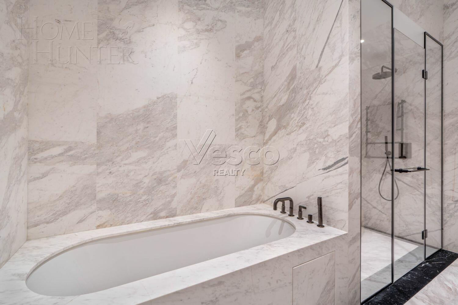 4-КОМН. АПАРТАМЕНТЫ С ОТДЕЛКОЙ 246.4 М² НА 8 ЭТАЖЕ