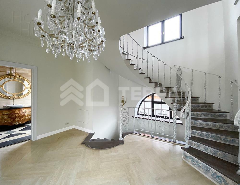 2-этажный коттедж 960 м² с отделкой