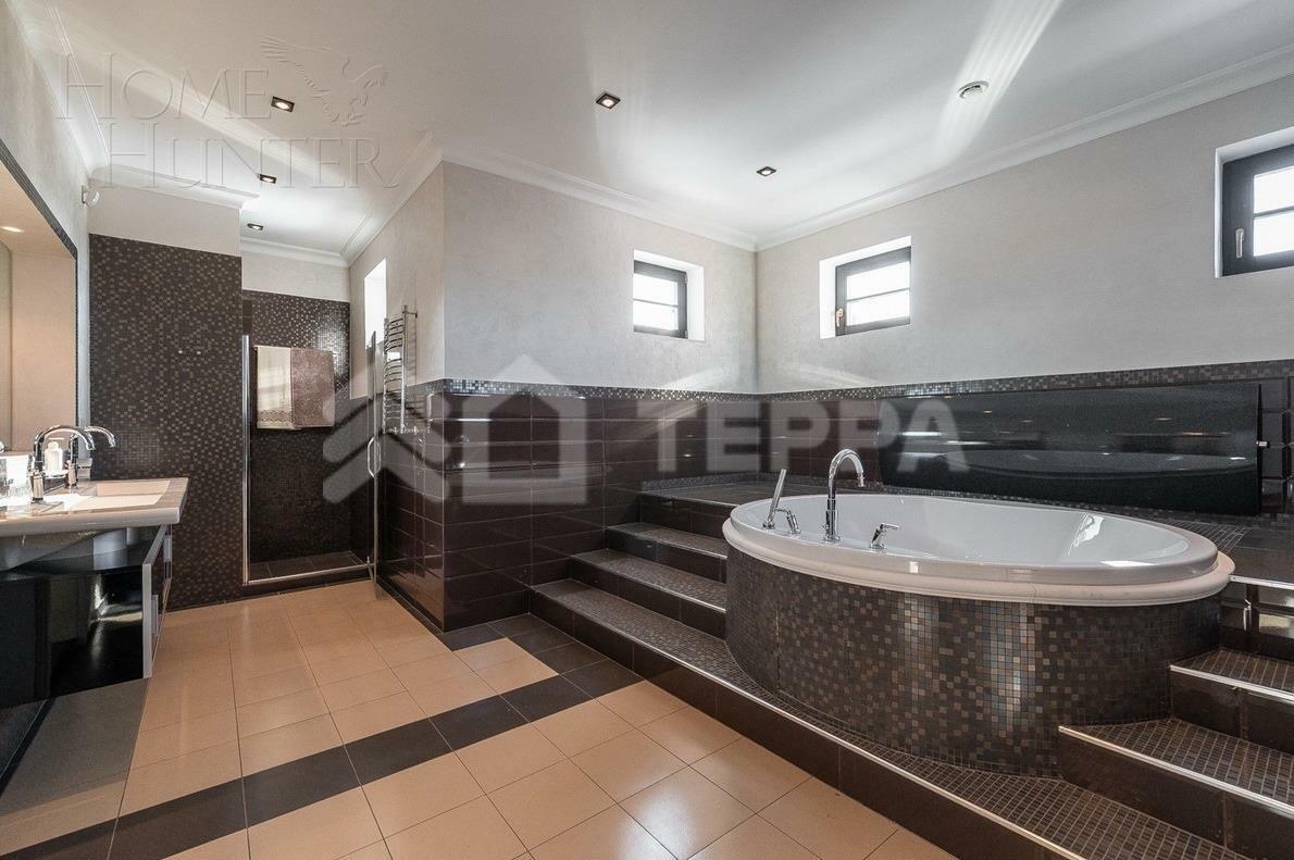 2-этажный коттедж 550 м² с отделкой