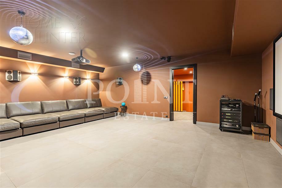 2-этажный коттедж 1 200 м² с отделкой