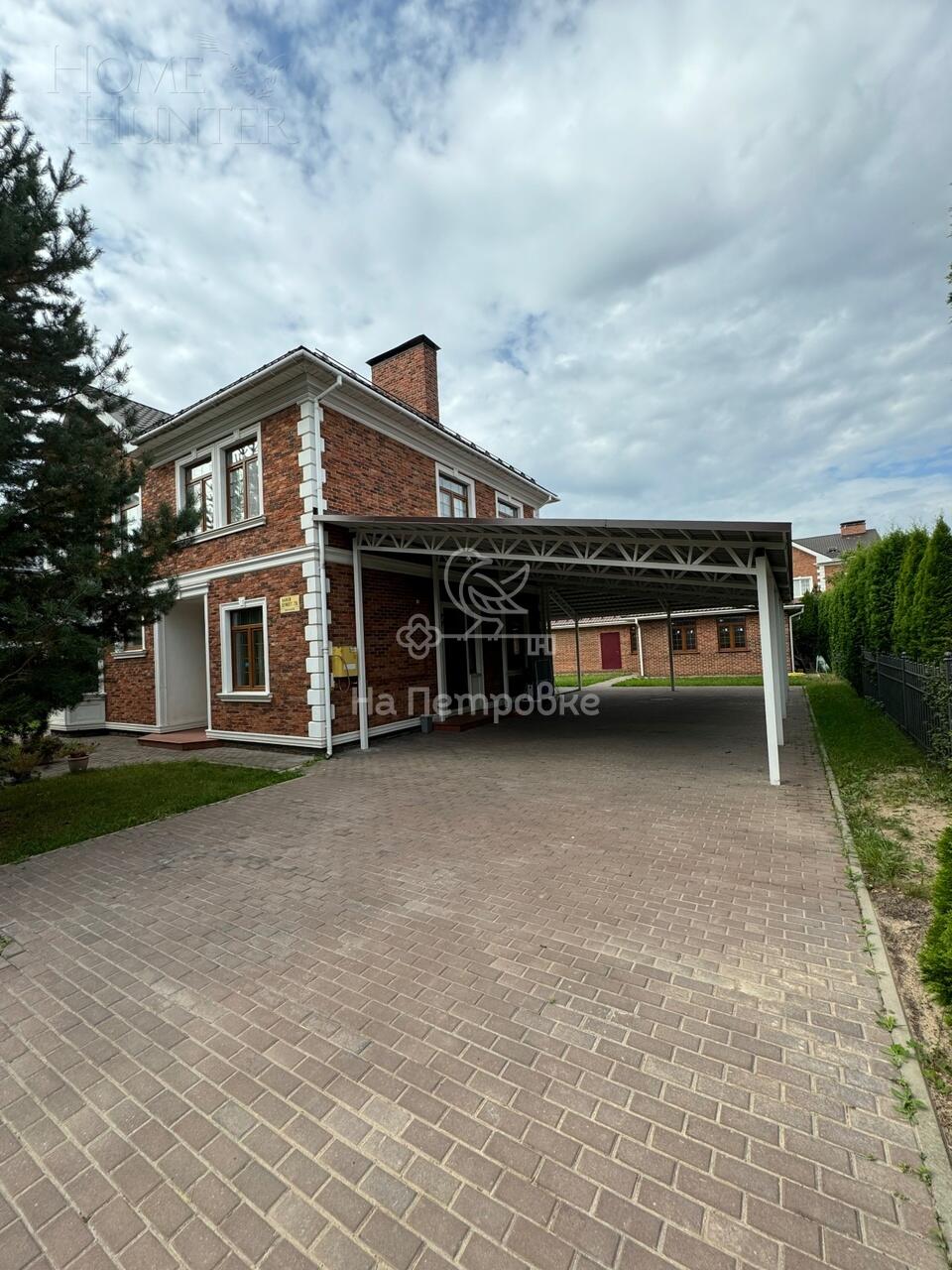 2-этажный коттедж 280 м² с отделкой