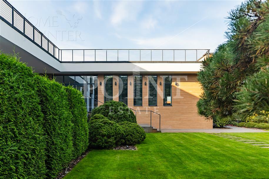 2-этажный коттедж 1 200 м² с отделкой