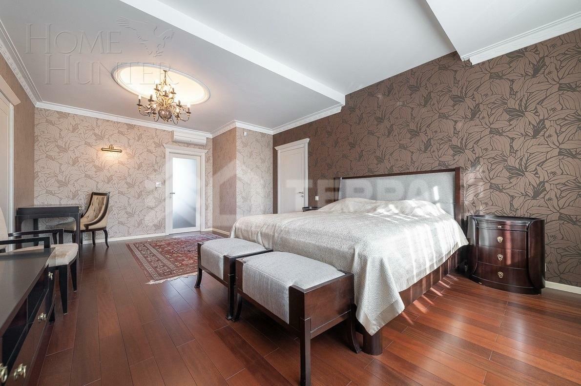 2-этажный коттедж 550 м² с отделкой