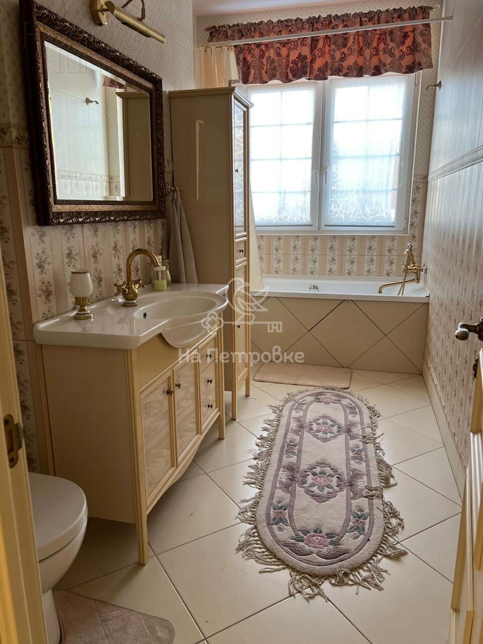 2-этажный коттедж 280 м² с отделкой