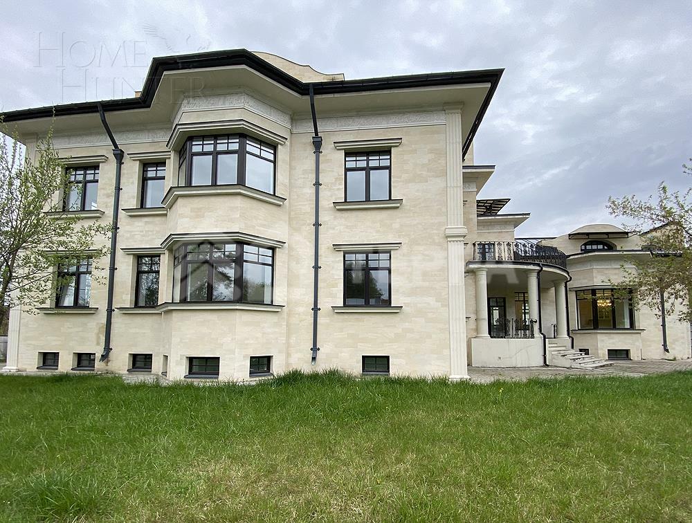 2-этажный коттедж 960 м² с отделкой