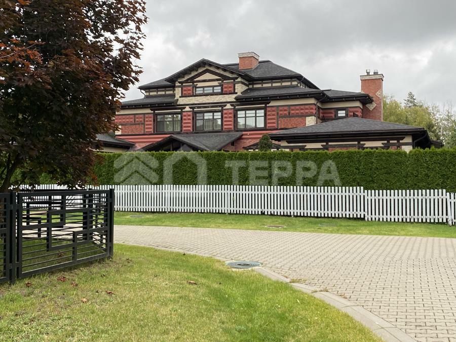 2-этажный коттедж 550 м² с отделкой