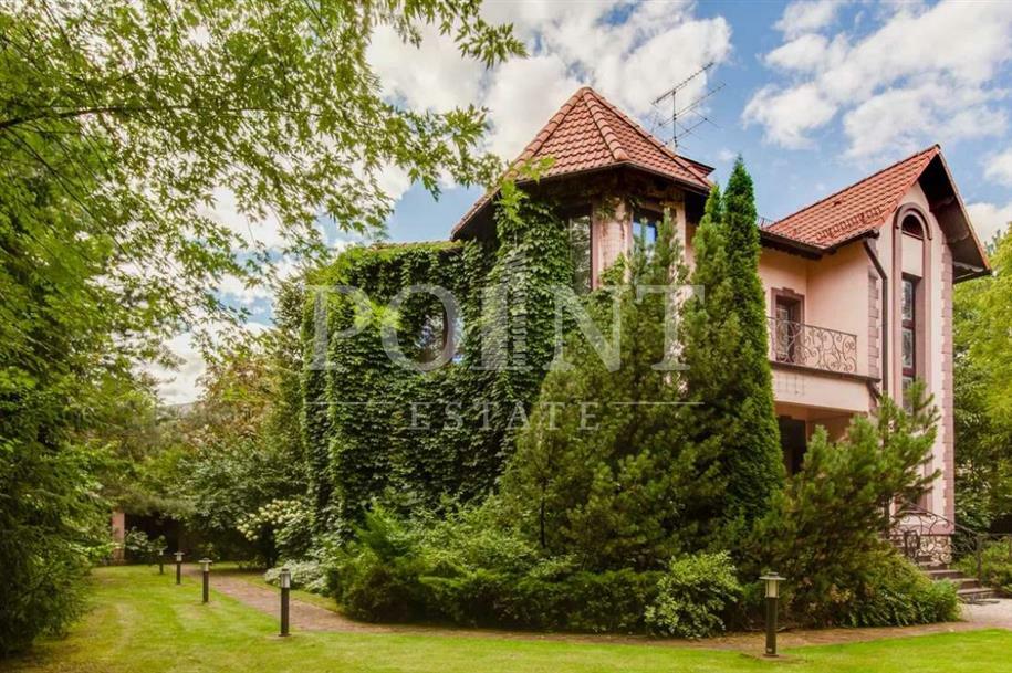 2-этажный коттедж 660 м² с отделкой