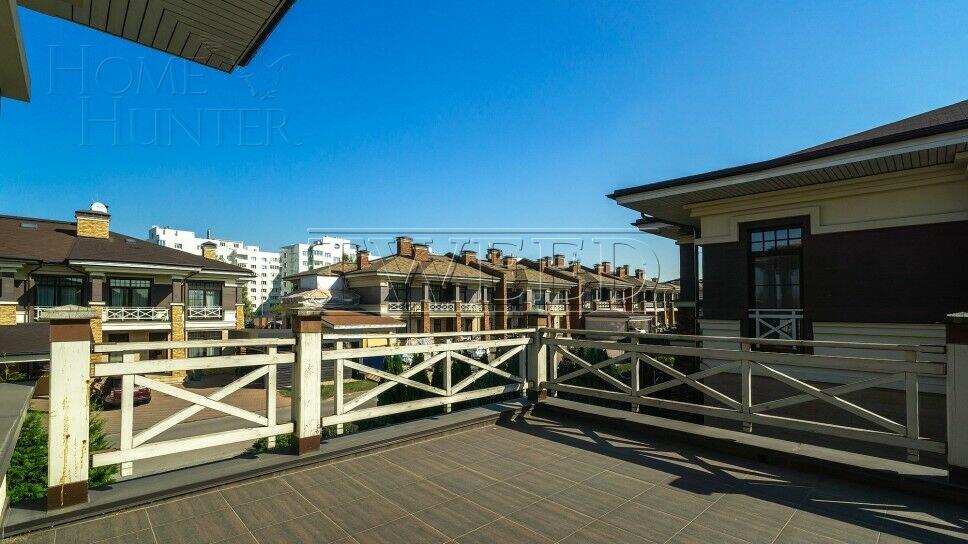 2-этажный коттедж 450 м² с отделкой