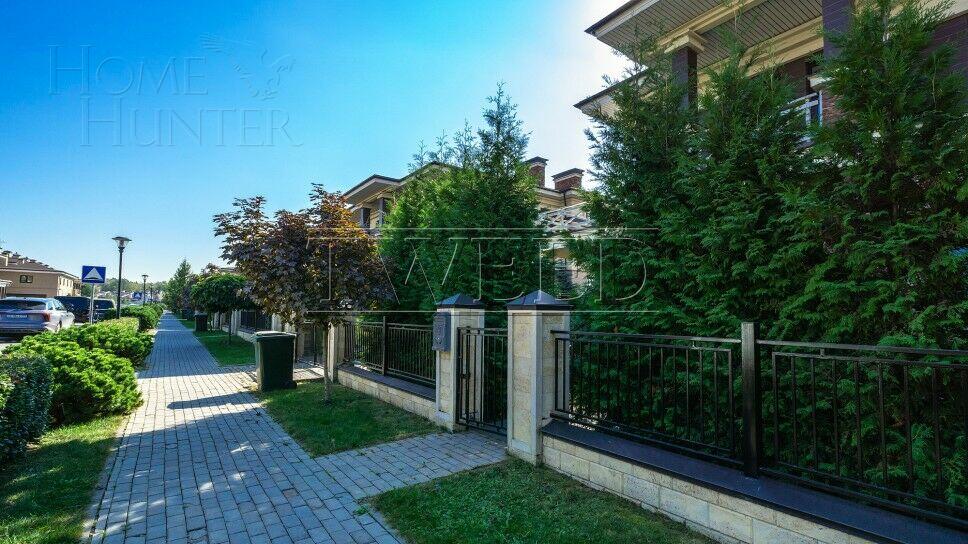 2-этажный коттедж 450 м² с отделкой