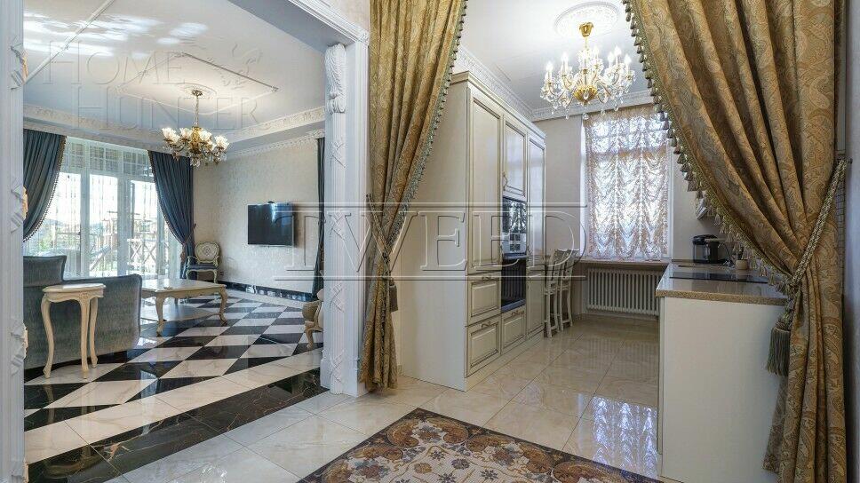 2-этажный коттедж 450 м² с отделкой