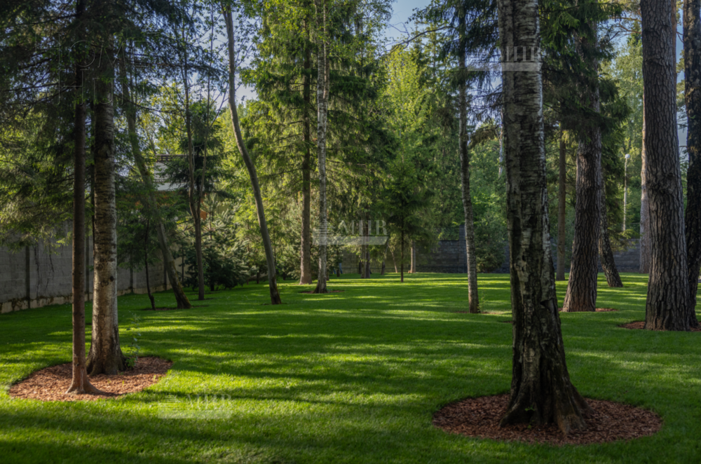 2-этажный коттедж 1 700 м² без отделки