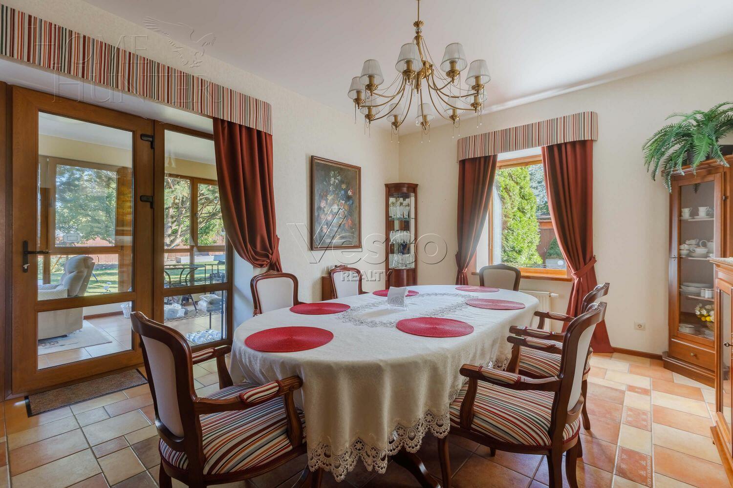 2-этажный коттедж 335 м² с отделкой