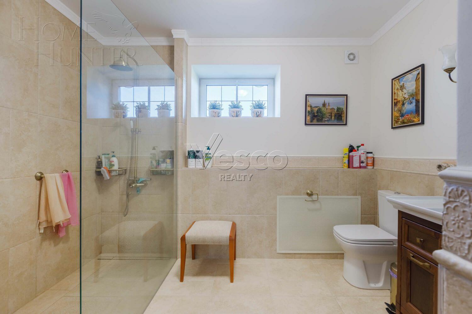 2-этажный коттедж 335 м² с отделкой