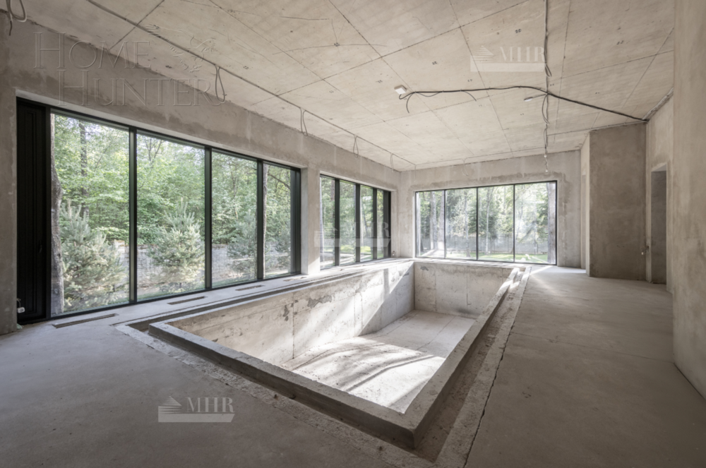 2-этажный коттедж 1 700 м² без отделки