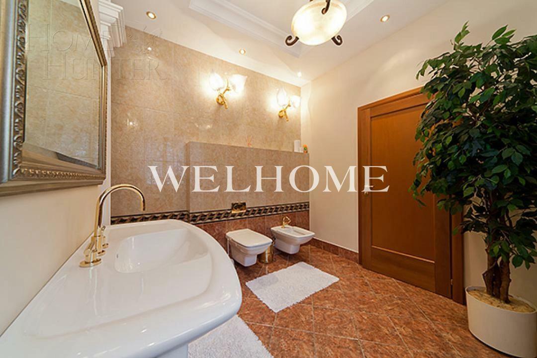 3-этажный коттедж 700 м² с отделкой