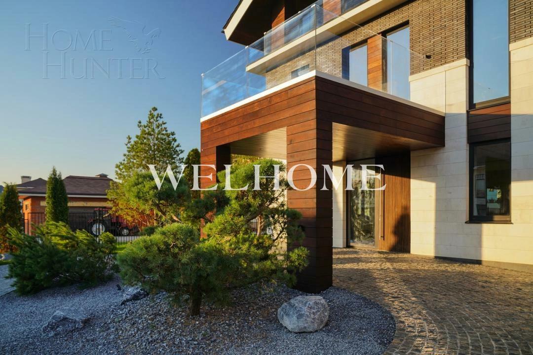 3-этажный коттедж 1 770 м² без отделки