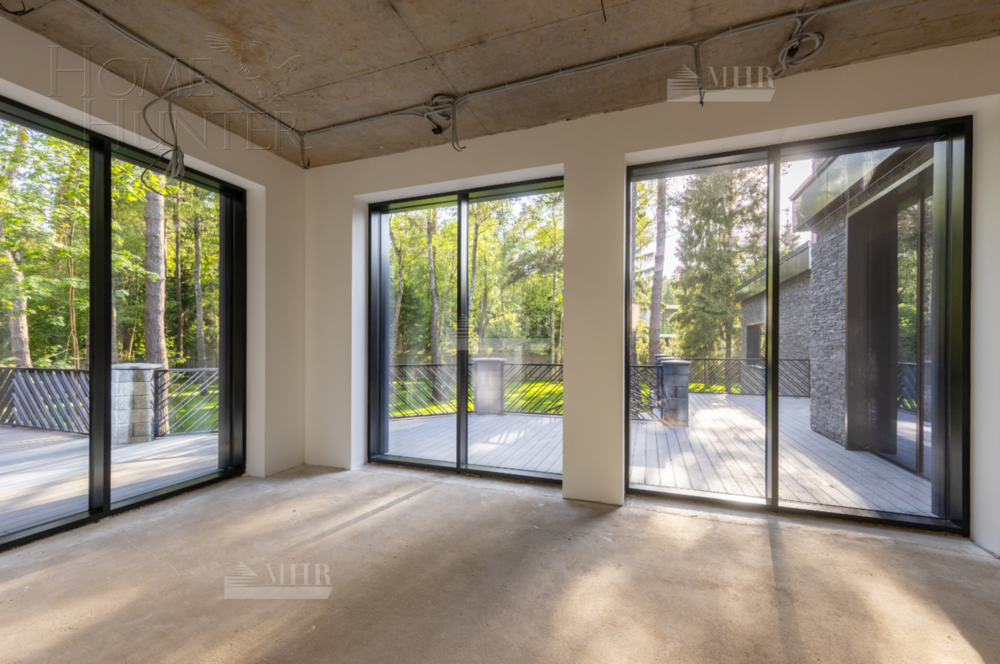 2-этажный коттедж 1 700 м² без отделки