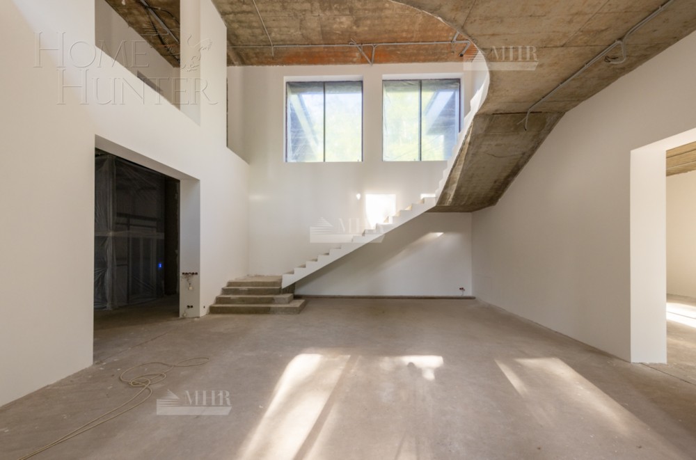 2-этажный коттедж 1 700 м² без отделки