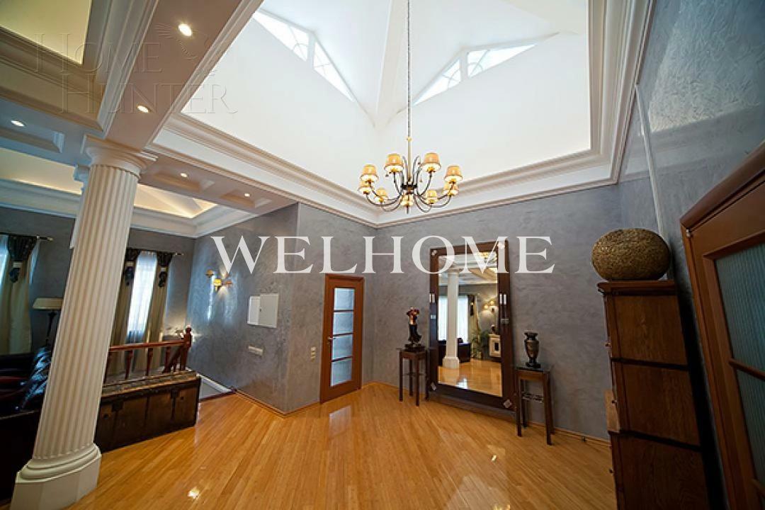 3-этажный коттедж 700 м² с отделкой