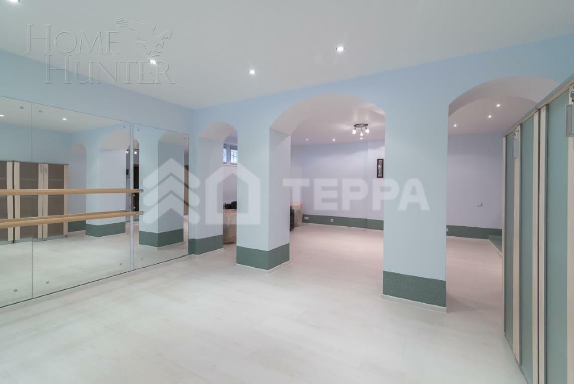 2-этажный коттедж 450 м² с отделкой