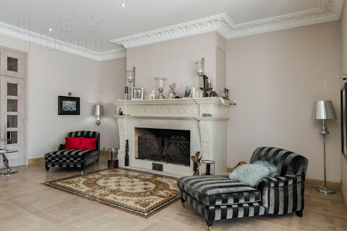 3-этажный коттедж 2 500 м² с отделкой