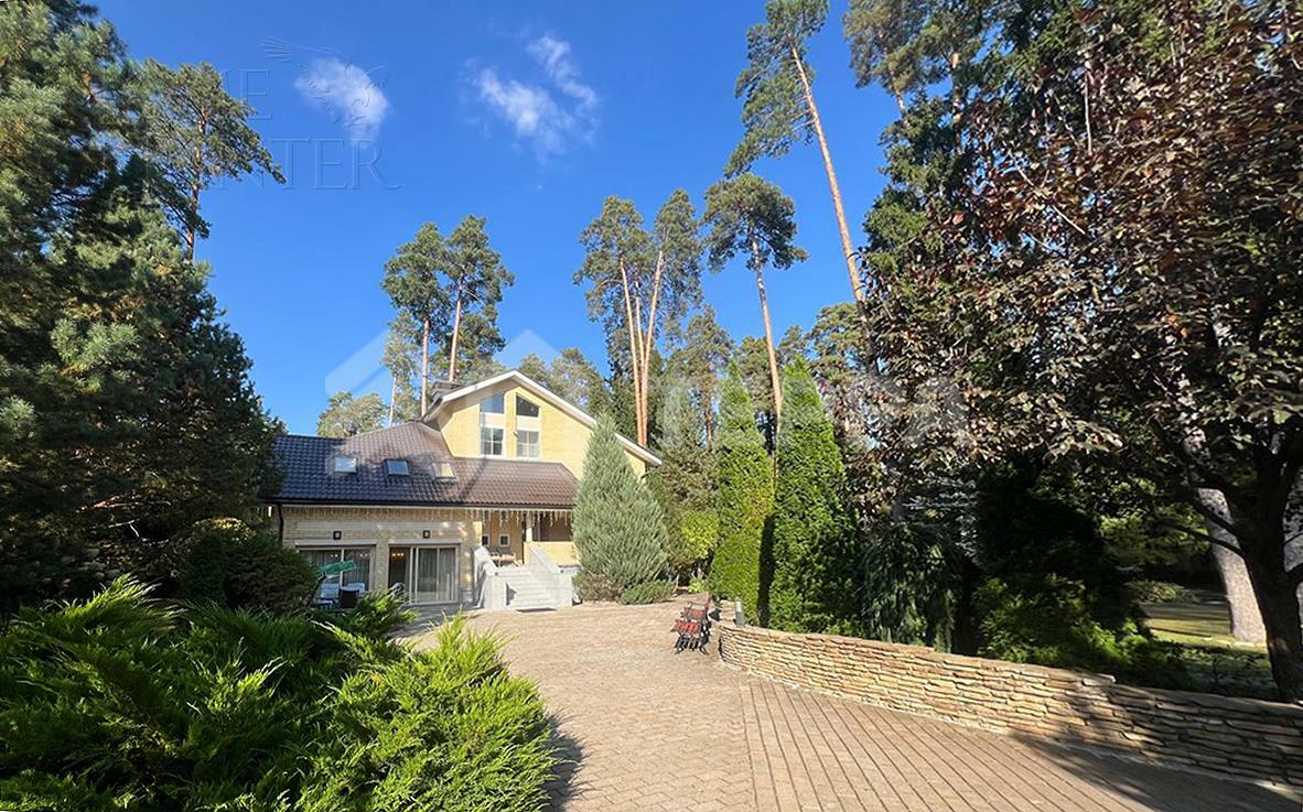 2-этажный коттедж 450 м² с отделкой