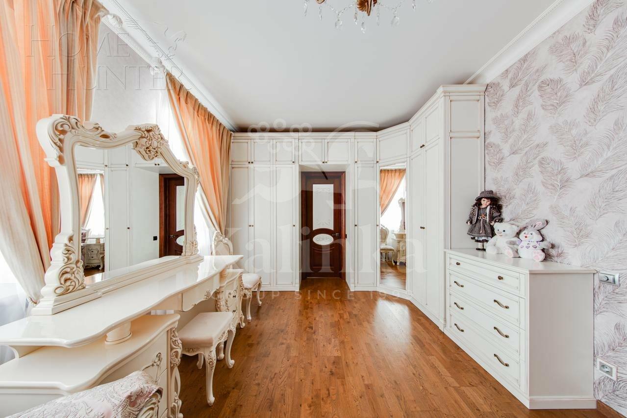 2-этажный коттедж 498 м² с отделкой