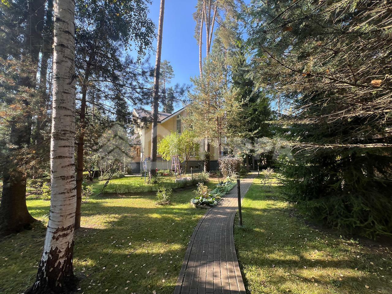 2-этажный коттедж 450 м² с отделкой