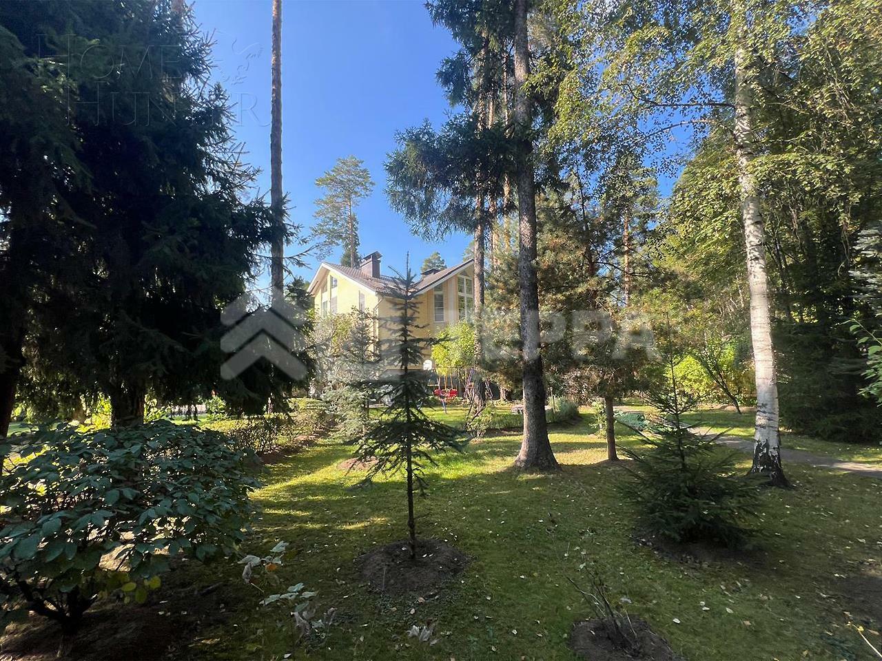 2-этажный коттедж 450 м² с отделкой