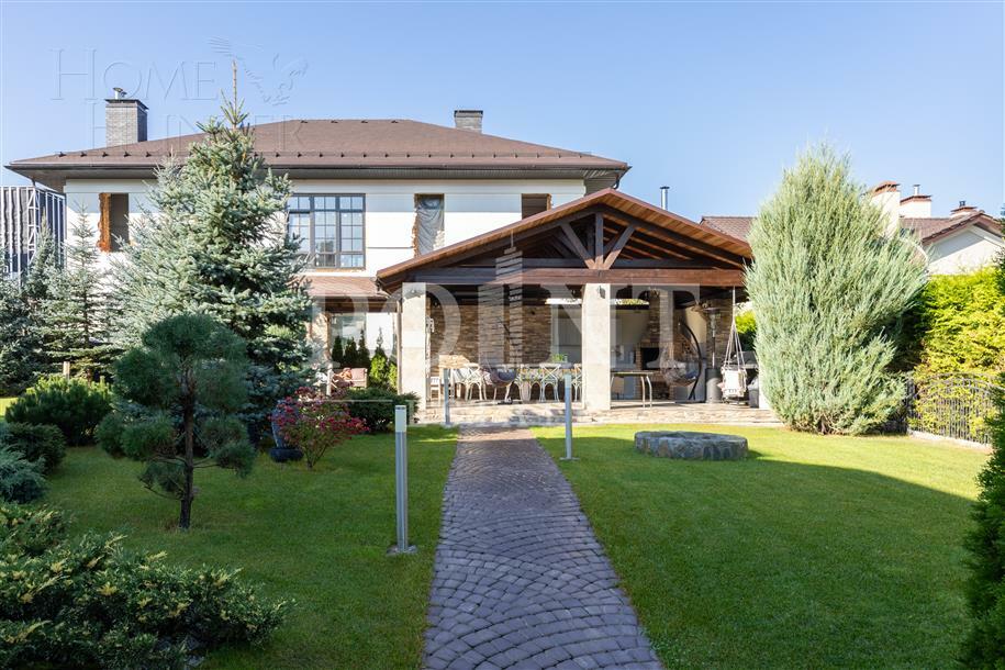 2-этажный коттедж 470 м² с отделкой