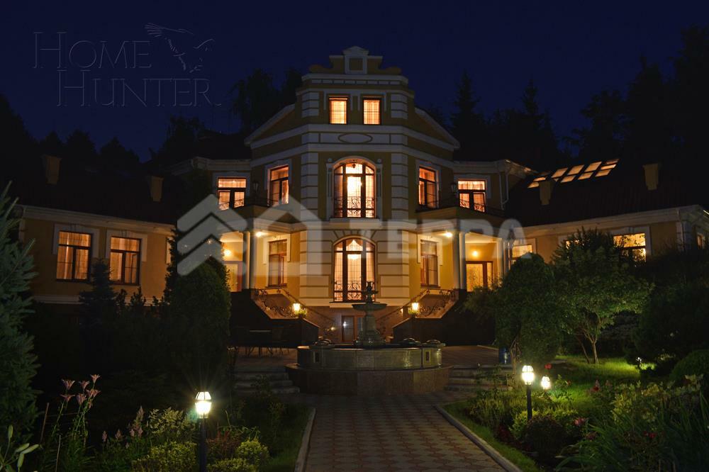 2-этажный коттедж 1 100 м² с отделкой