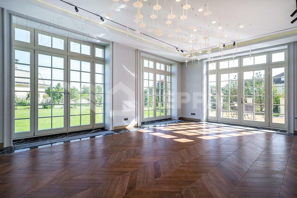 2-этажный коттедж 1 500 м² с отделкой