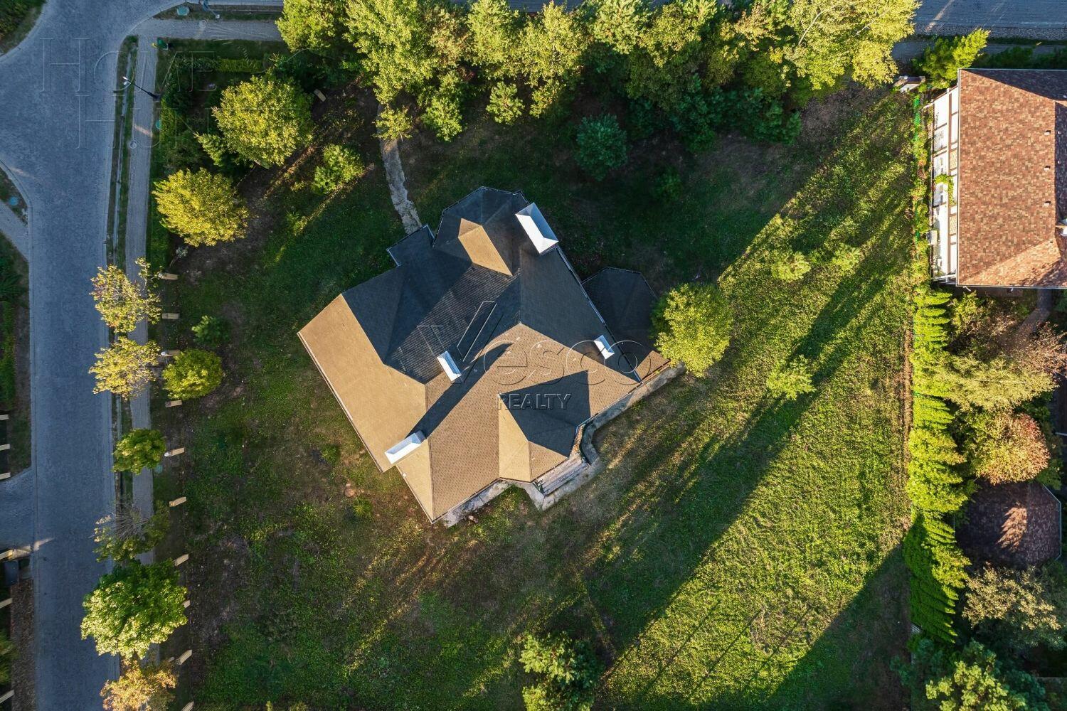 2-этажный коттедж 330 м² без отделки