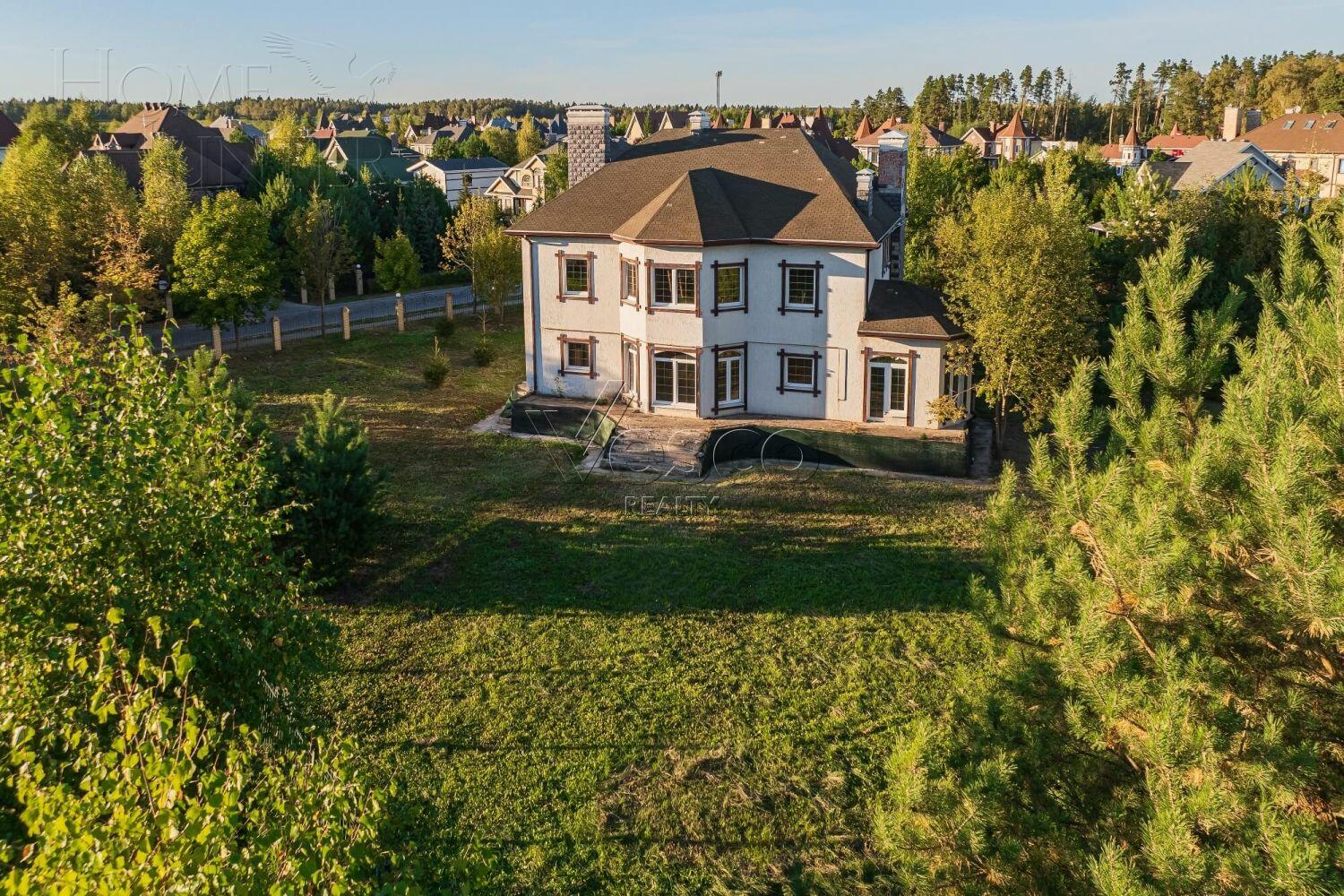 2-этажный коттедж 330 м² без отделки