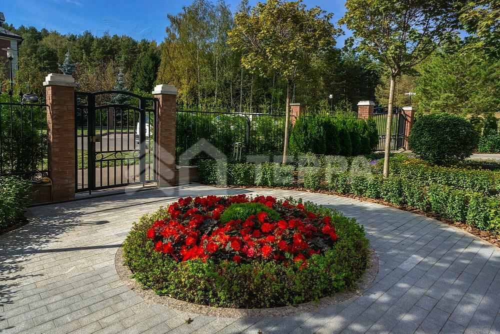 2-этажный коттедж 1 500 м² с отделкой