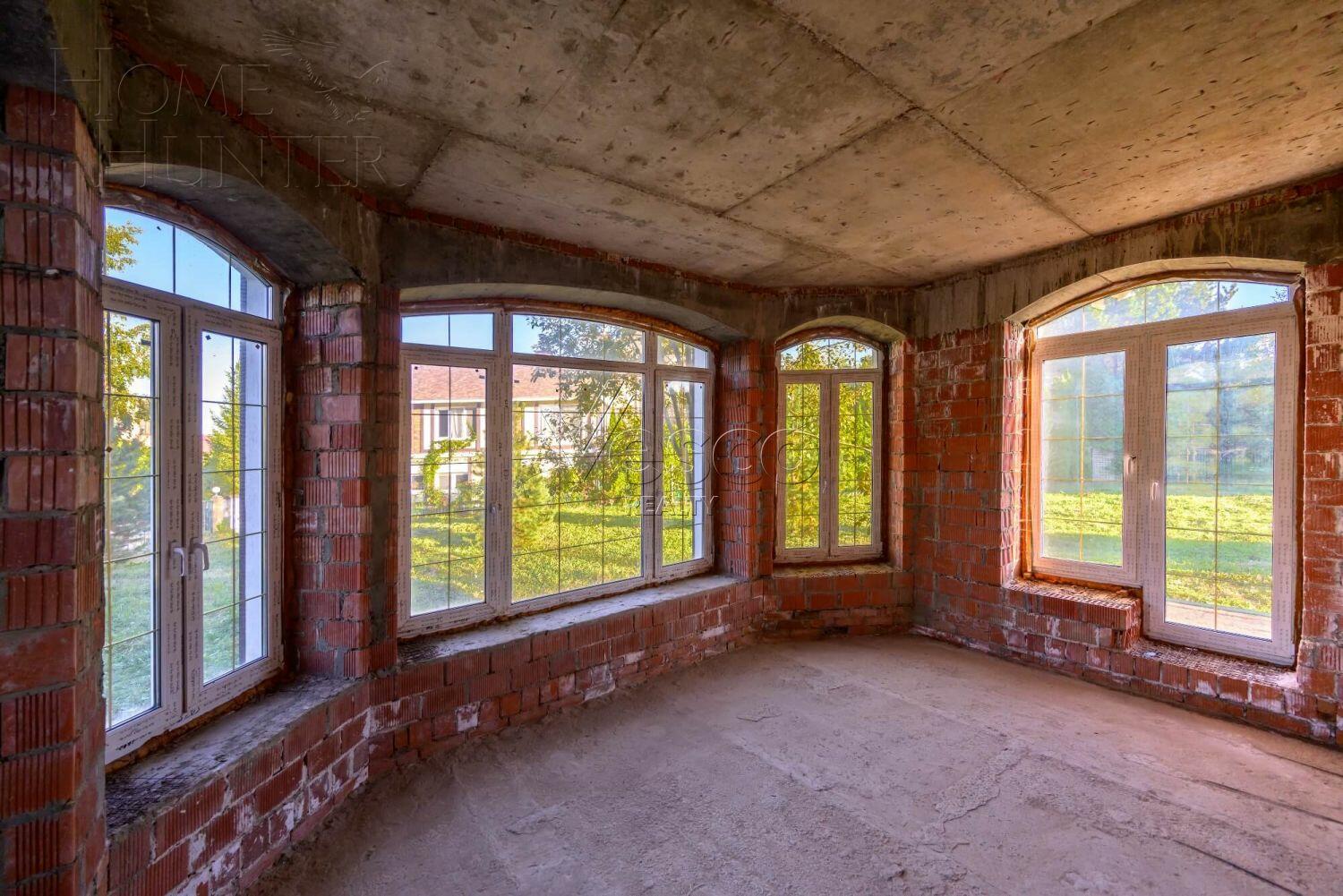 2-этажный коттедж 330 м² без отделки