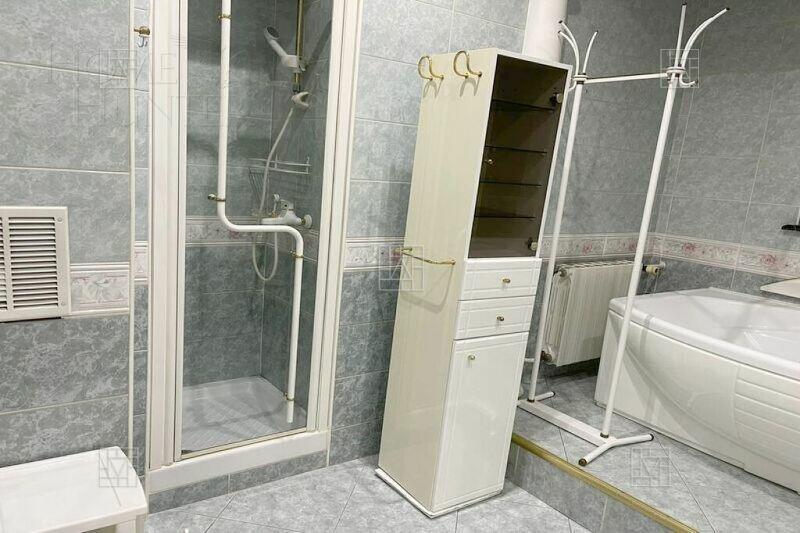 4-КОМН. КВАРТИРА С ОТДЕЛКОЙ 125 М² НА 4 ЭТАЖЕ